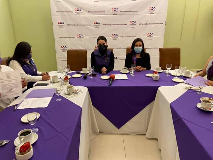 Mujeres Transformando México con sede en Hidalgo, llevó a cabo una firma de acuerdo con el Partido Encuentro Social de la entidad