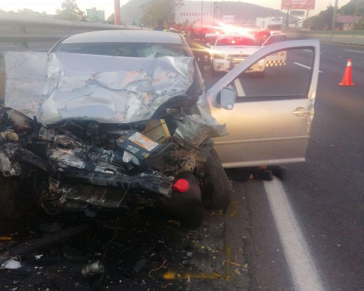 Fallece hombre, tras aparatoso accidente sobre la autopista México-Pachuca